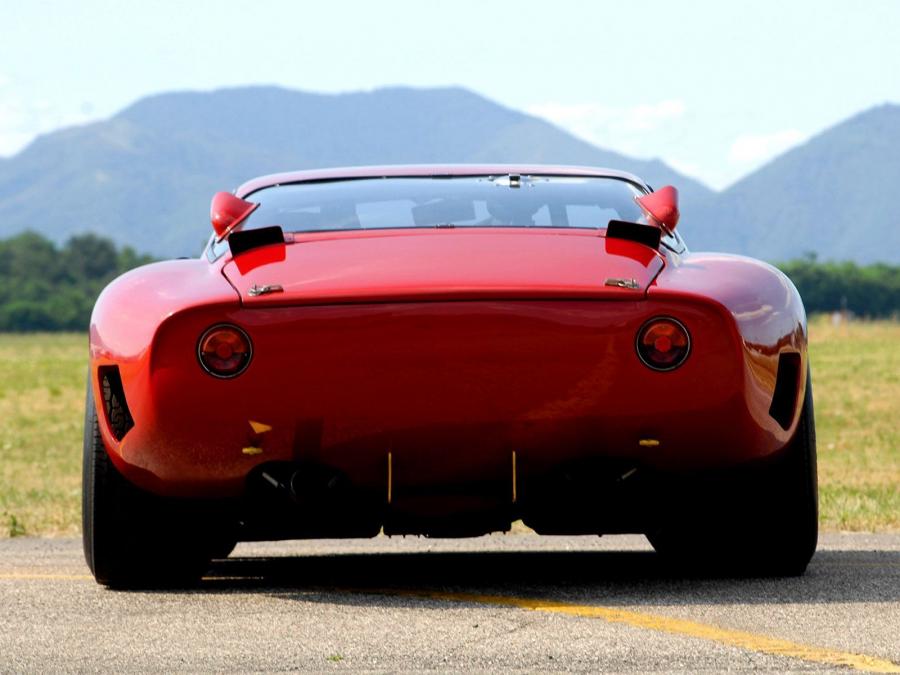  Bizzarrini GT America 1965 года  (фото 2 из 5)